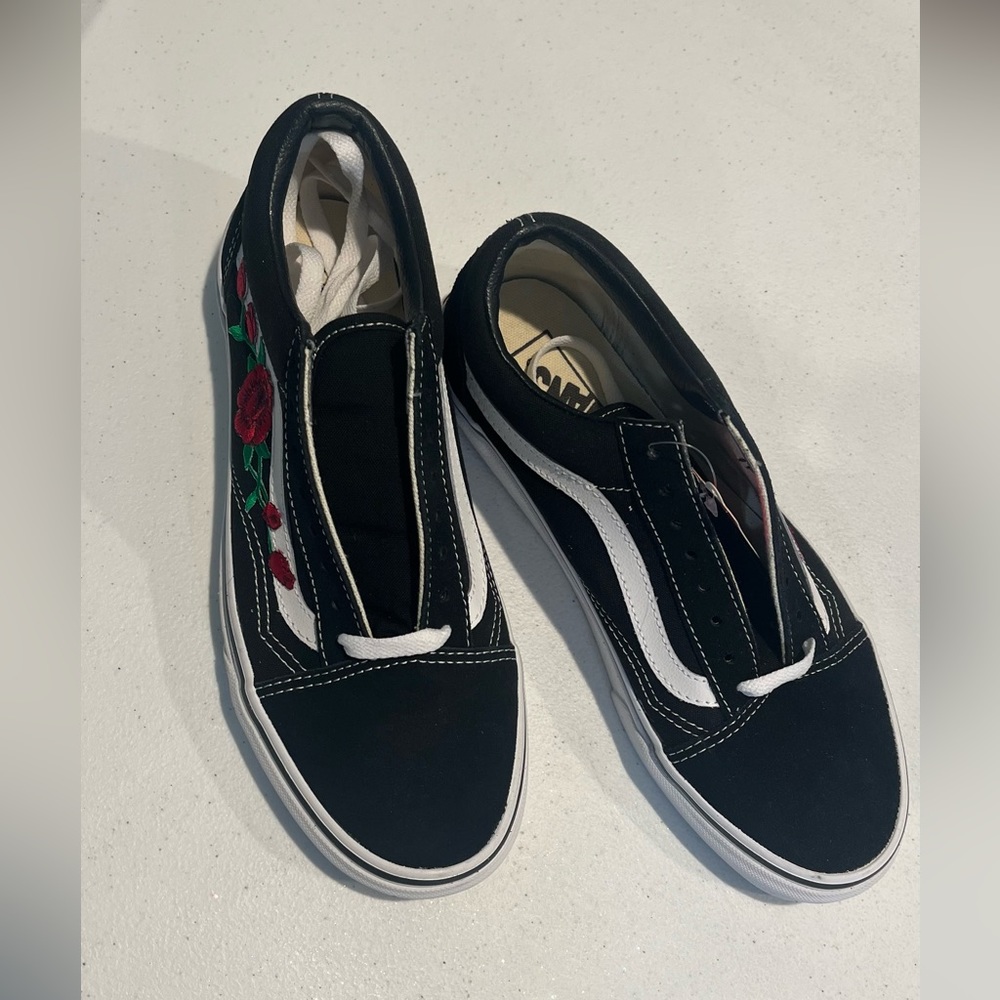 Vans unisex new no box size woman 8.5 man 7